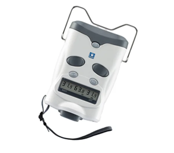 PM-700 de NIDEK